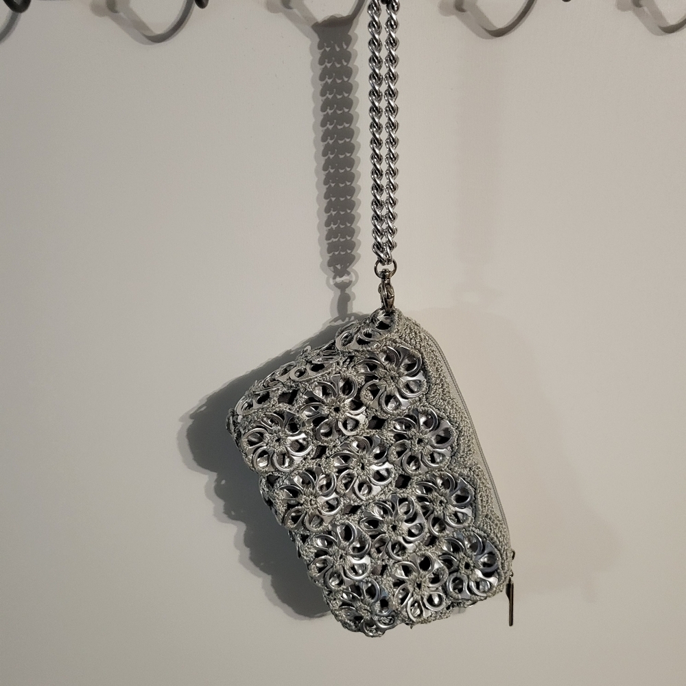 HANDMADE WALLESKA SODA TAB CLUTCH WRISTLET